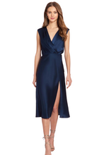 Load image into Gallery viewer, Matthews Dress
